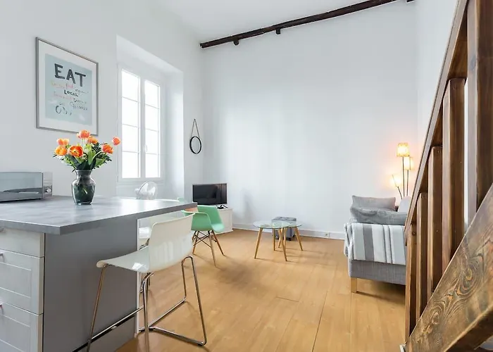 Appartamento Nicelidays - Le Suede - Carré D'or - 2min From Beaches *
